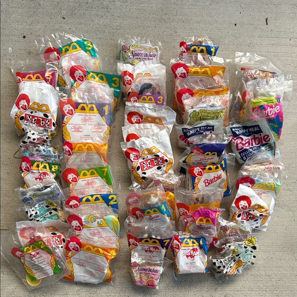 NWT - GIANT lot of Vintage 90’s McDonald’s HAPPY MEAL toys Collection - Picture 3 of 3